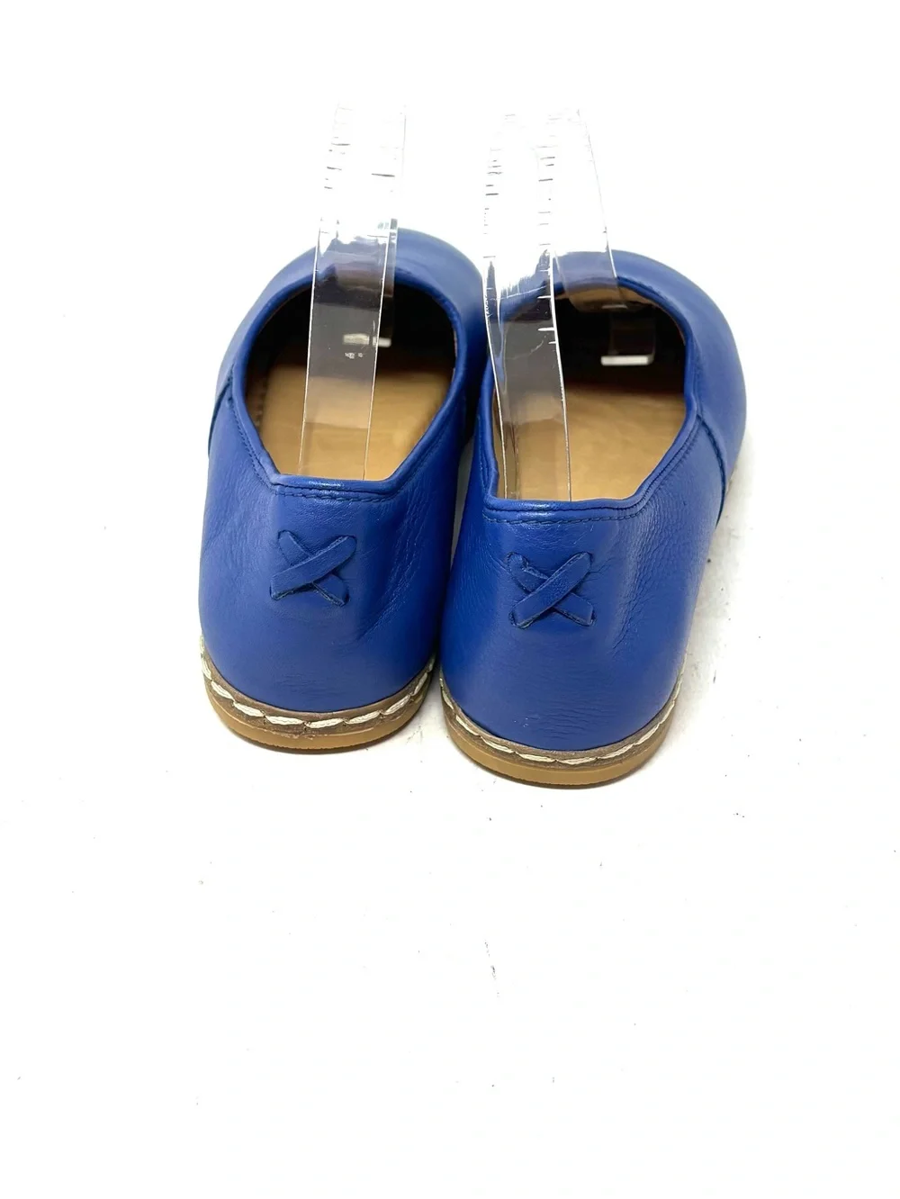 NEW Charix Flats
